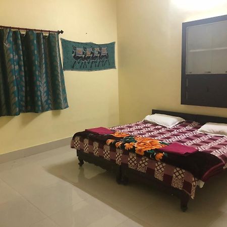 Gangotri Paying Guest House Waranasi Zewnętrze zdjęcie