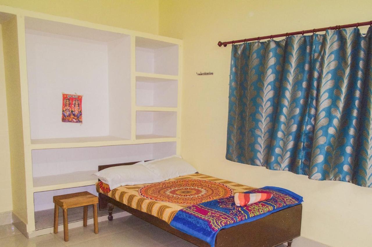 Gangotri Paying Guest House Waranasi Zewnętrze zdjęcie