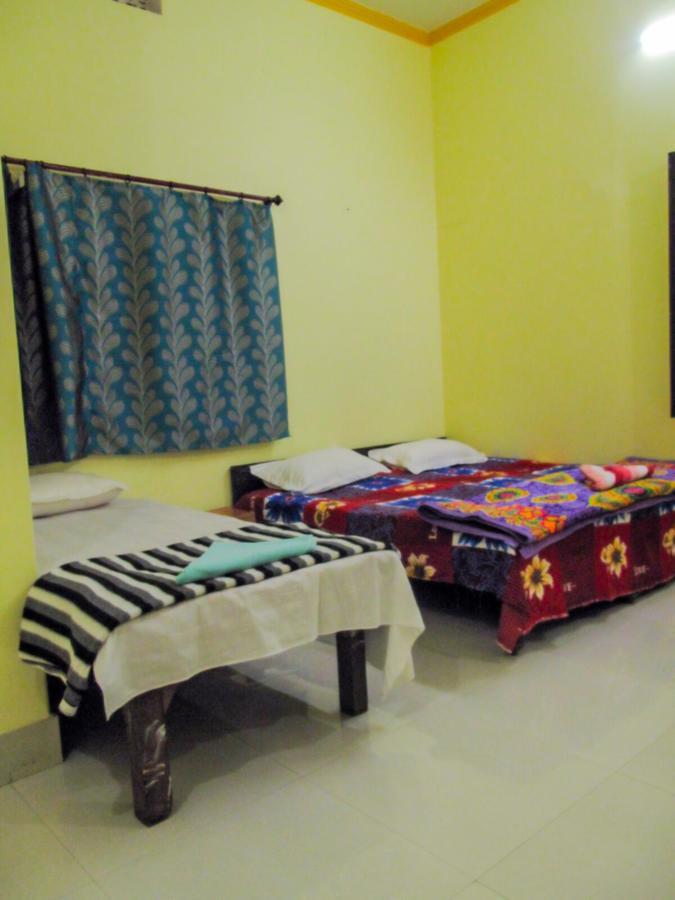 Gangotri Paying Guest House Waranasi Zewnętrze zdjęcie