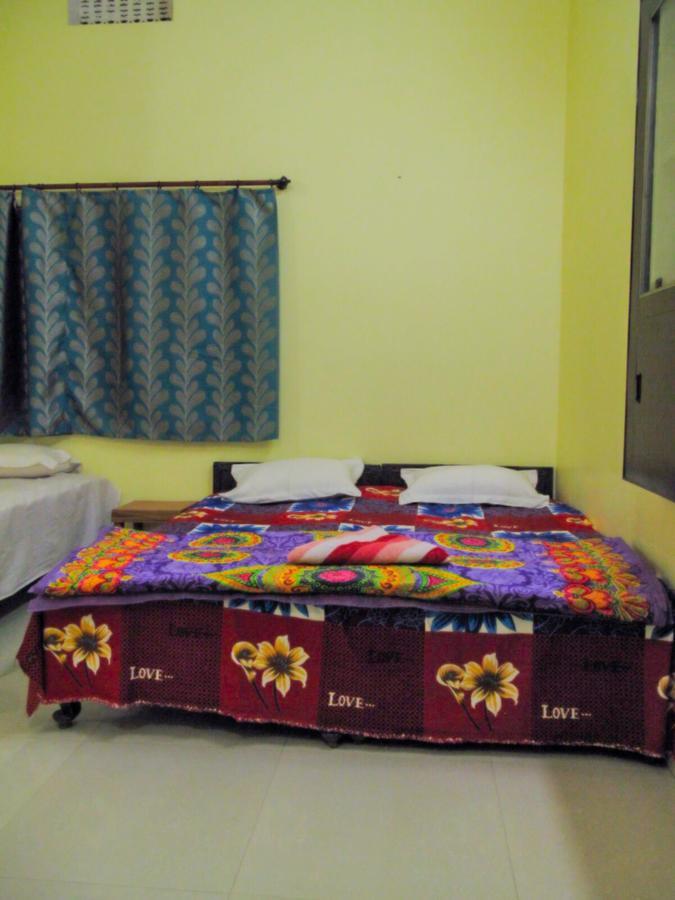Gangotri Paying Guest House Waranasi Zewnętrze zdjęcie