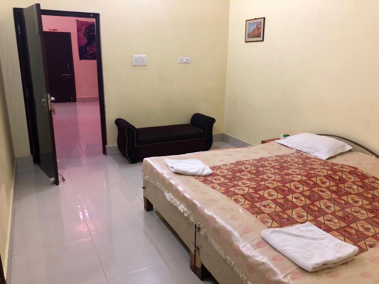 Gangotri Paying Guest House Waranasi Zewnętrze zdjęcie
